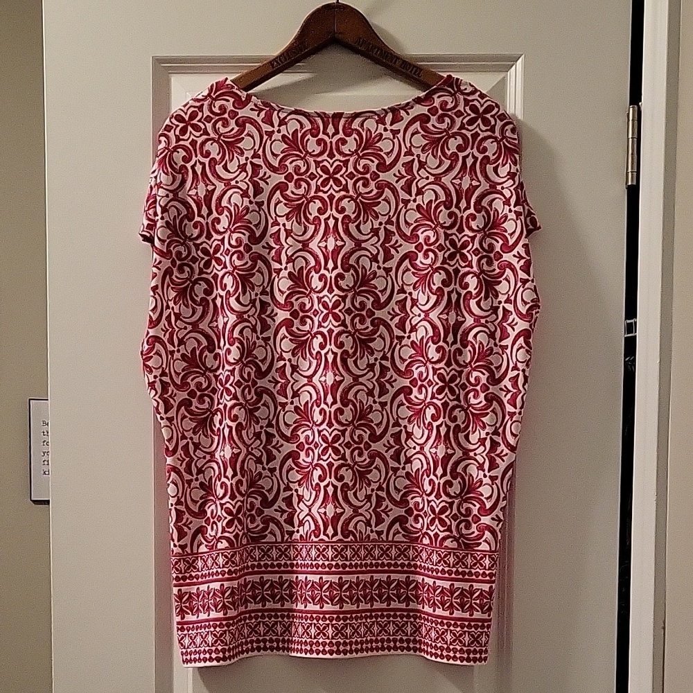 Women's Red Patterned Top - Picture 4 of 6